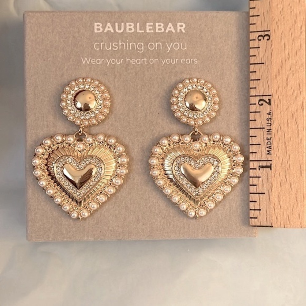 Brand New BaubleBar Gold Tone Heart Faux Pearl Beaded Drop Earrings Valentine’s - Picture 7 of 14